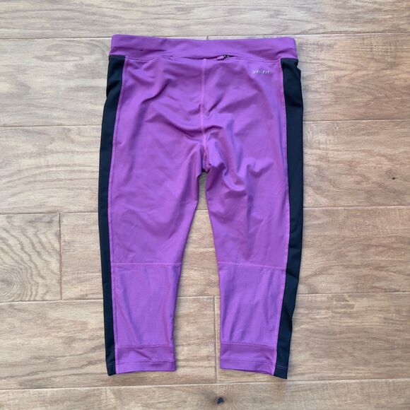 Nike Leggings Size S Purple/Black Dri-Fit Essential 3/4 Running Capri - Picture 2 of 11